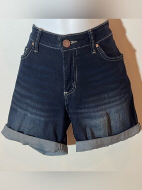 Dark Wash Lee Rider Indigo Denim Women's Shorts/Sz 6/EUC/5” Unrolled/3.75 Rolled